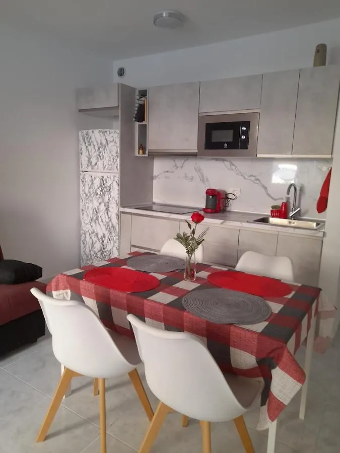 Apartamento Marineda 엘메다노